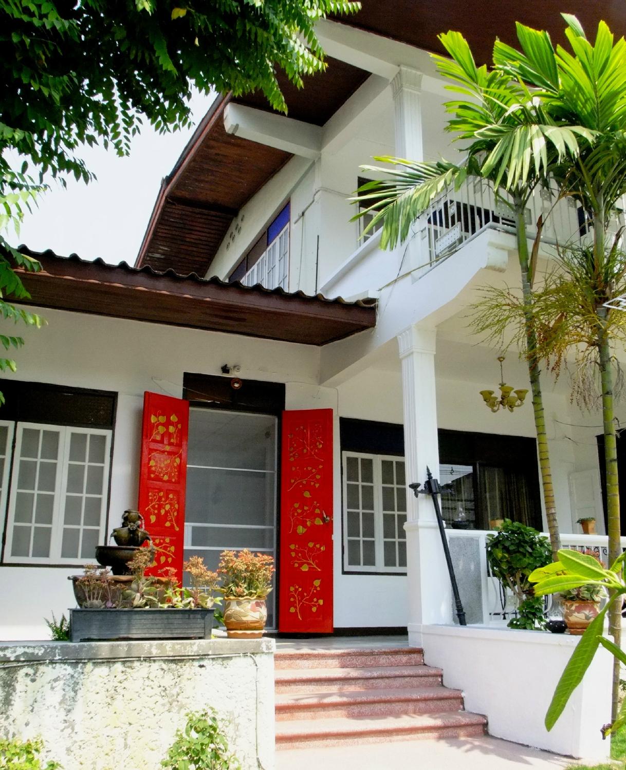 The Gallery 24, Art Cafe Guest House by null