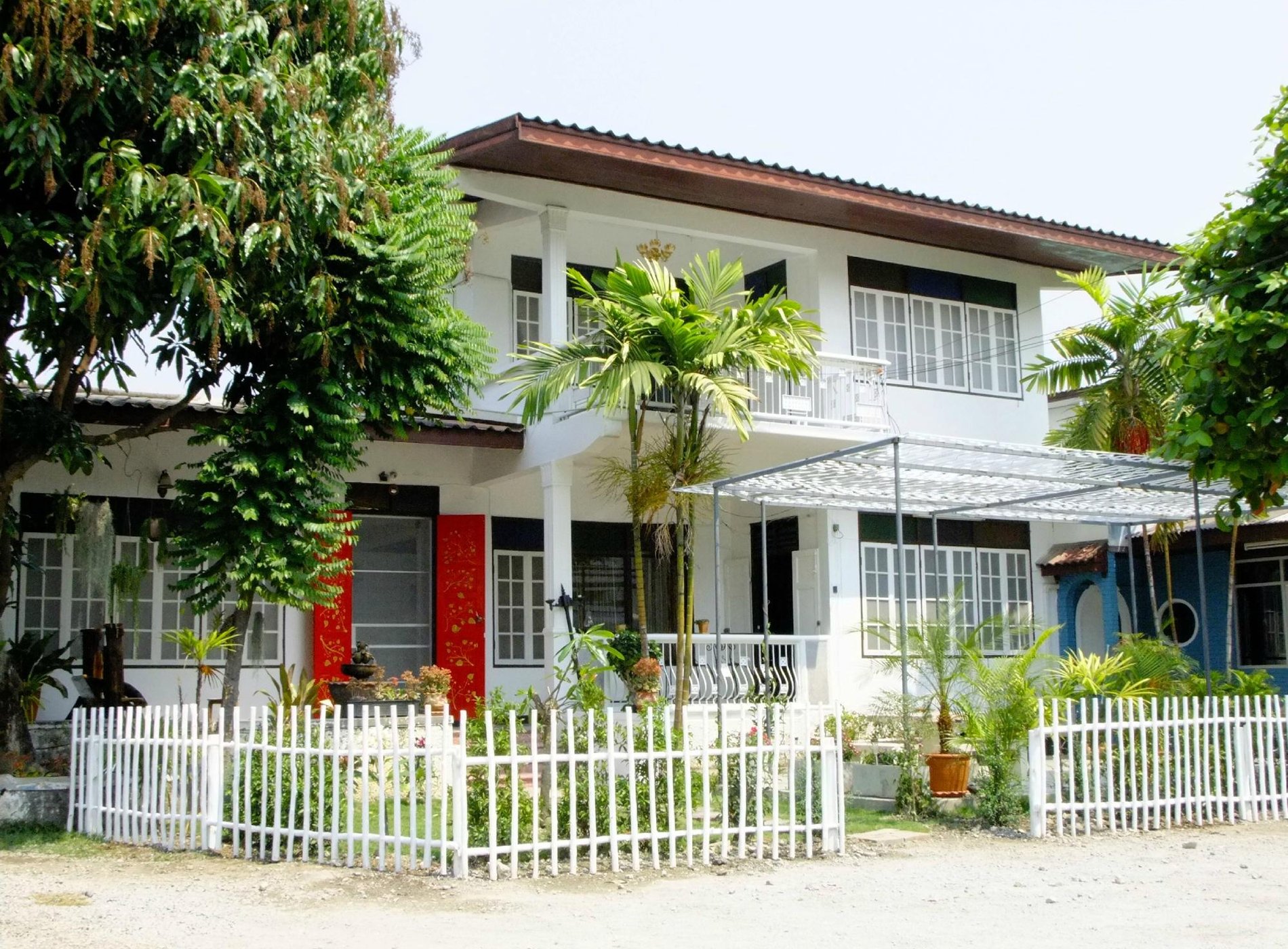 The Gallery 24, Art Cafe Guest House by null