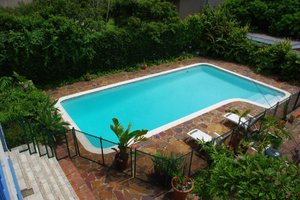 Pool & Beach