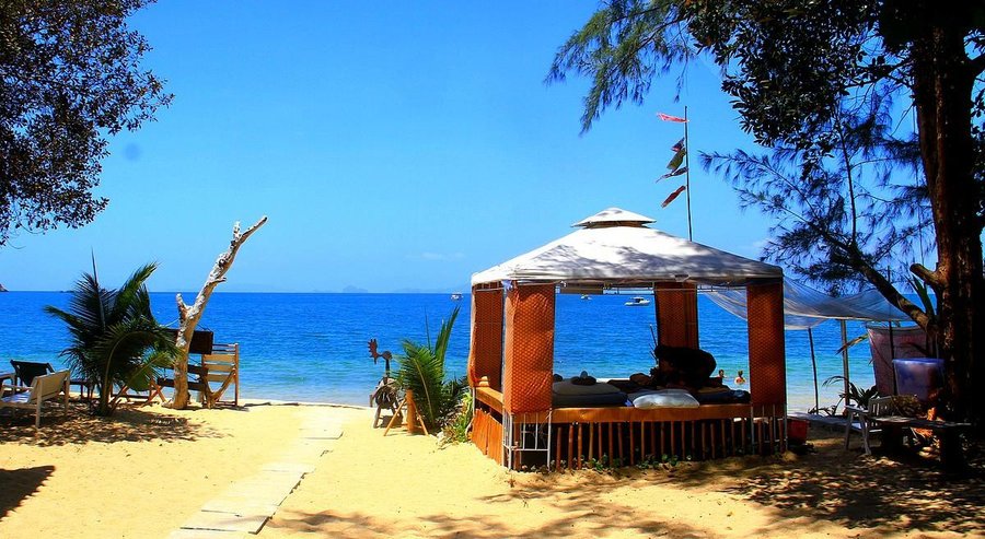 Massage sur la plage