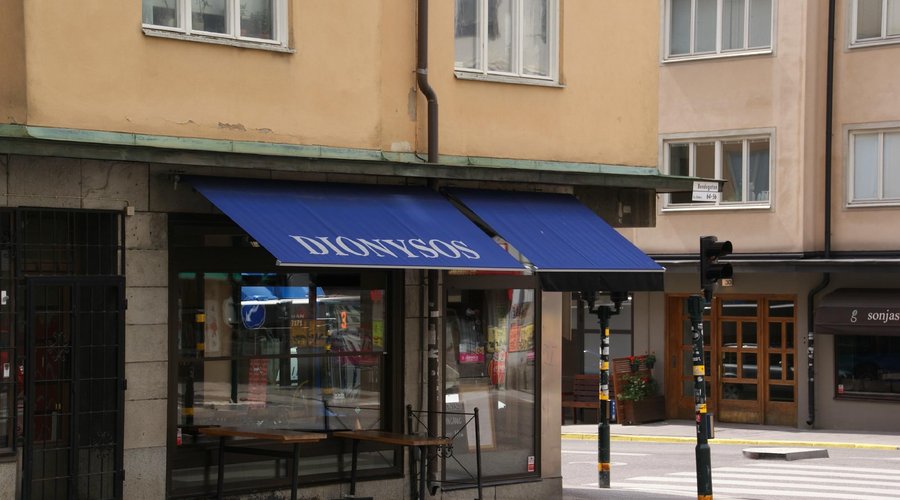 Exterior 1