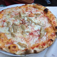 Porcini and Gorgonzola pizza