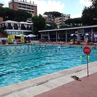 Blend in with crowd - bring your budgie smugglers!!