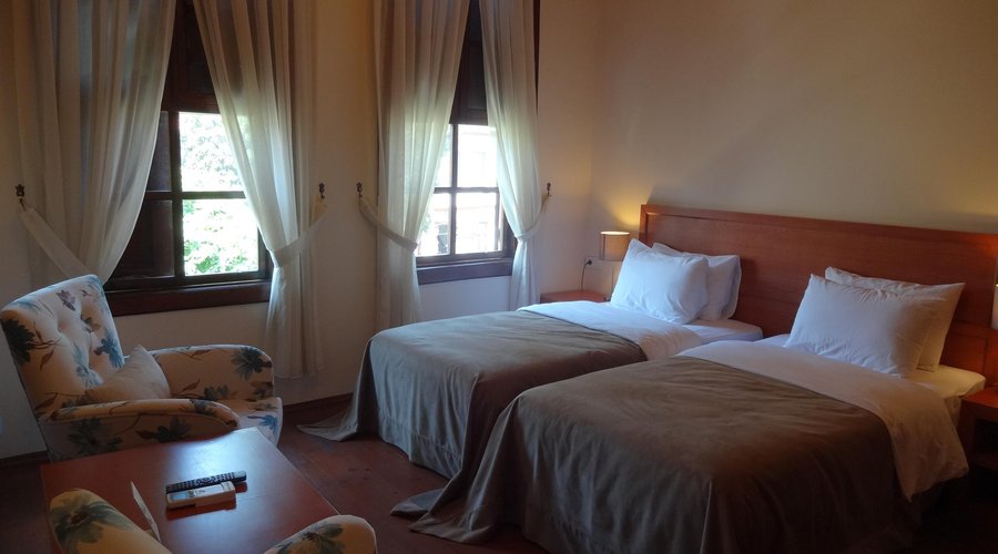 A comfort twin room