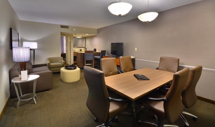 Embassy Suites By Hilton Denver Central Park Rooms: Pictures & Reviews 