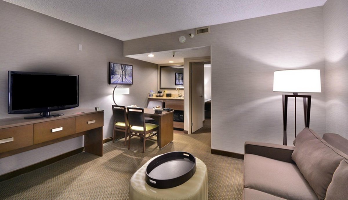 EMBASSY SUITES BY HILTON DENVER CENTRAL PARK $135 ($̶1̶8̶3̶) - Updated ...