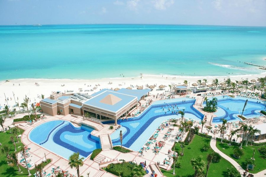 riu cancun beach