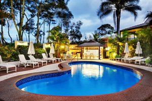 Smugglers on the Beach in Coffs Harbour, image may contain: Resort, Hotel, Villa, Pool