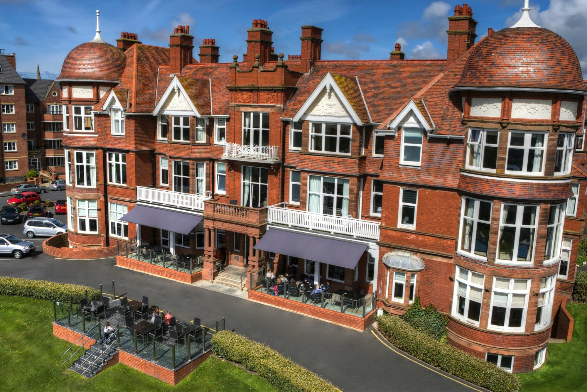 THE GRAND HOTEL (Lytham St Anne's) - Hotel Reviews, Photos, Rate ...