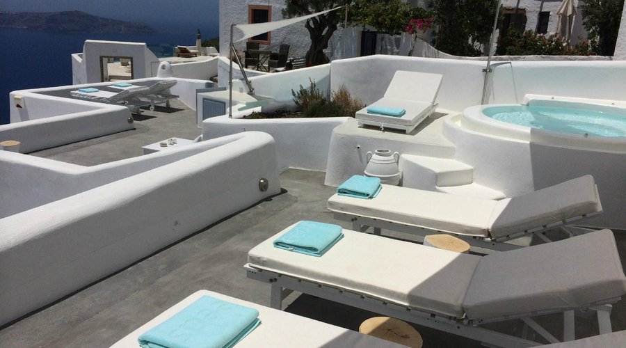 Roof Lounge