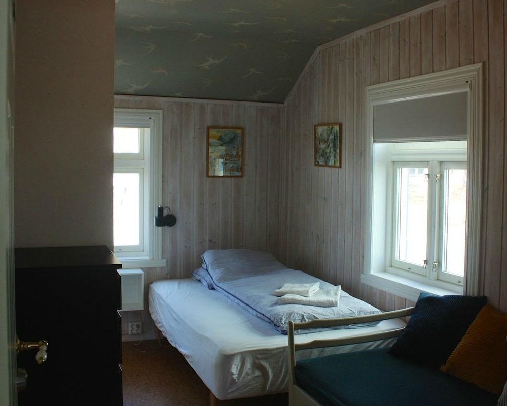 Tromsø Bed & Books by null