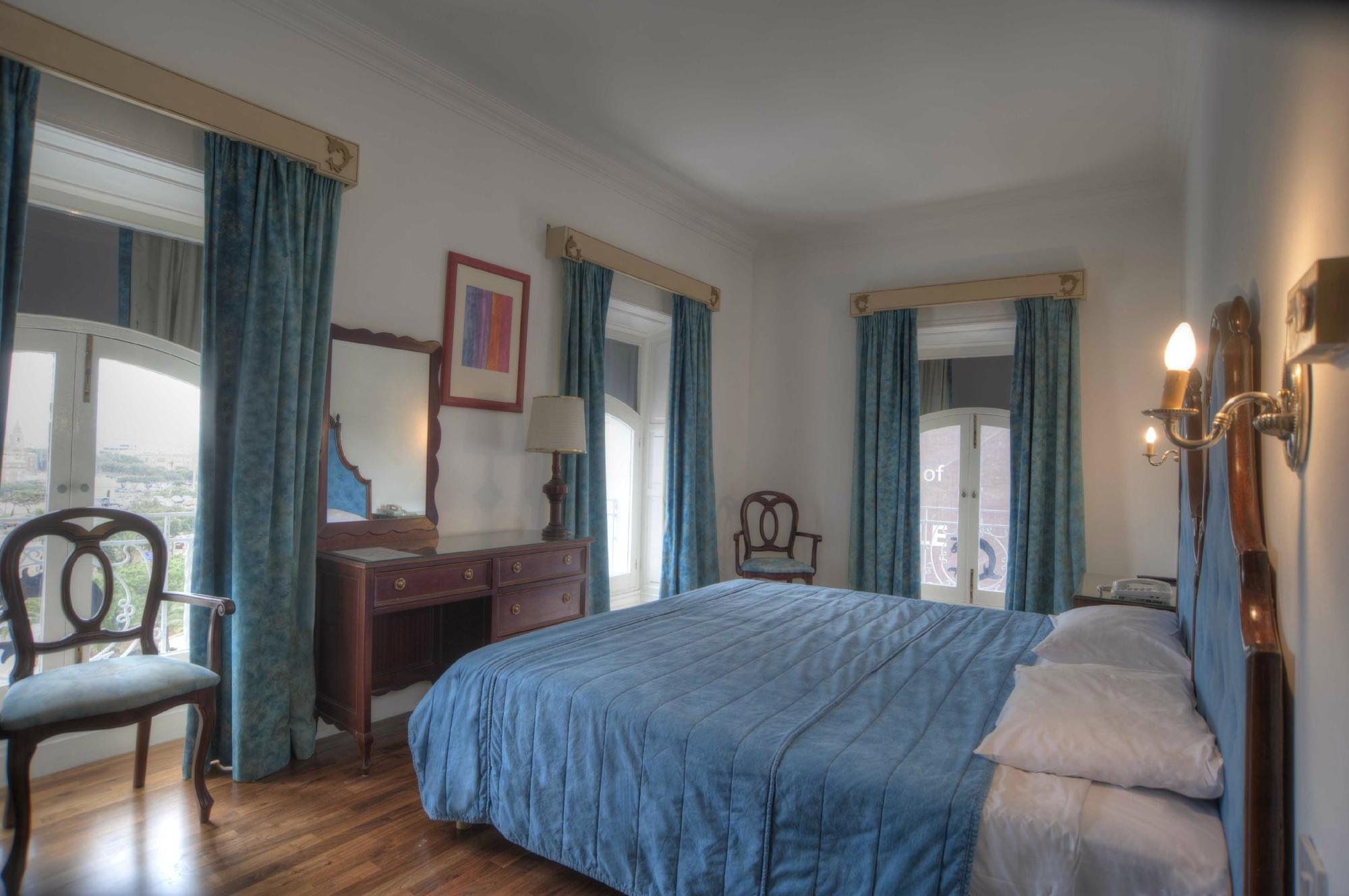 Castille Hotel by null