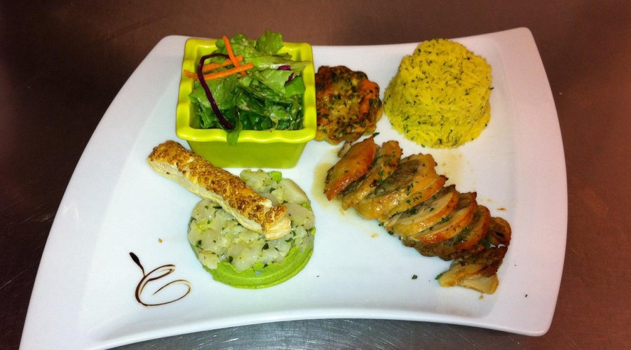 Tartare de st Jacques et dinde farcie