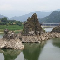 Dodamsambong peaks