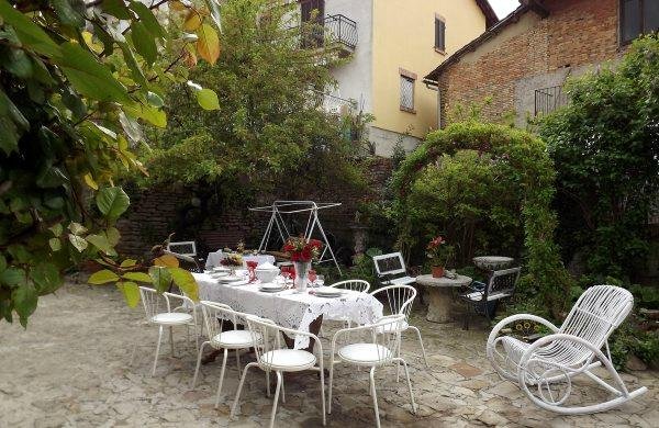 B&B L'ARCOBALENO - Prices & Reviews (Belvedere Langhe, Italy)