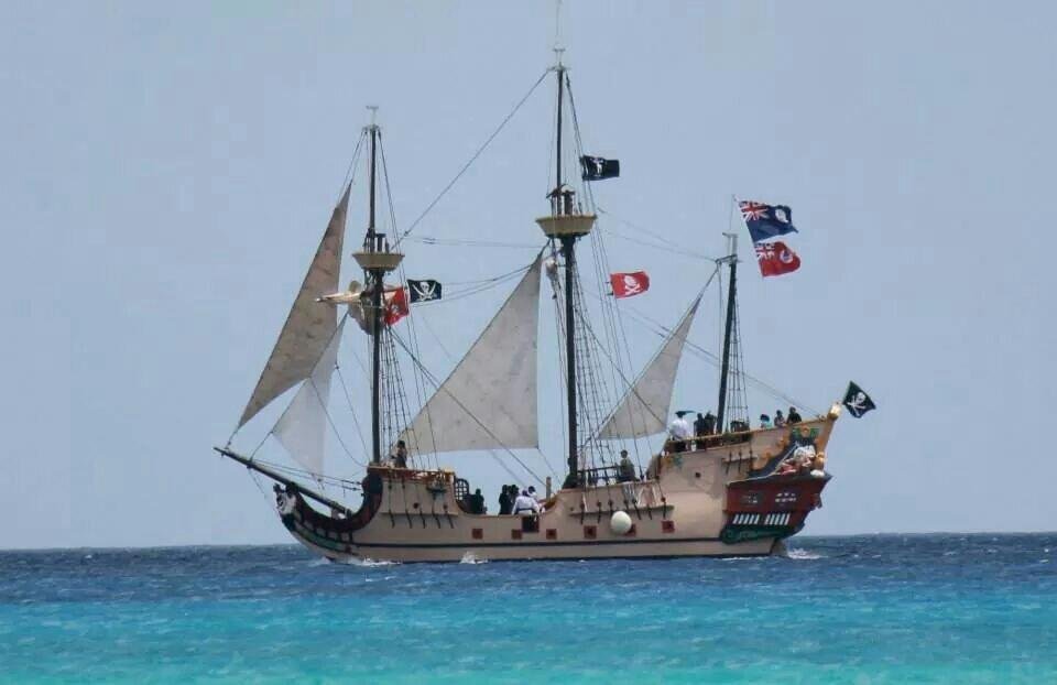 GALVESTON CRUISES : Cayman Pirate Encounter : Excursions