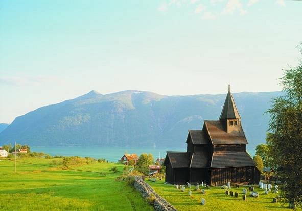 Urnes Stavkyrkje (Ornes) - Tripadvisor Urnes Stavkyrkje (Ornes) - Tripadvisor