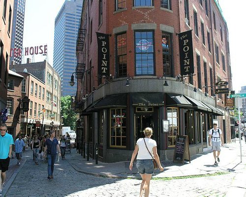 Top 10 Hip Hop Bars & Clubs In Boston, Massachusetts