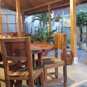Breakfast area.