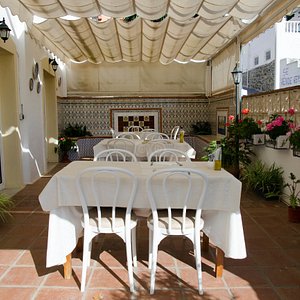 Buffet & Pool Terrace at the Hotel La Luna Blanca