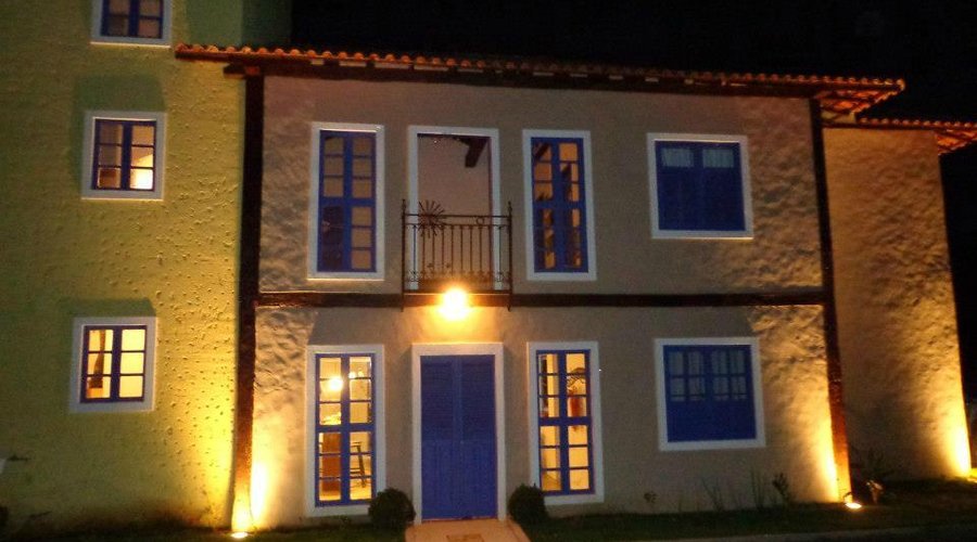 Fachada Iluminada
