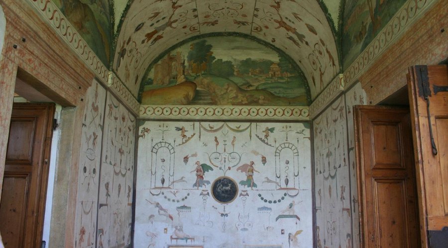Grotesques (grotto paintings) by Bernardino India