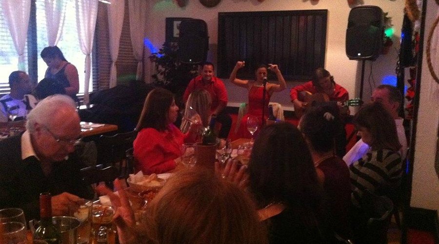 Flamenco show at Madrid Tapas y Vinos