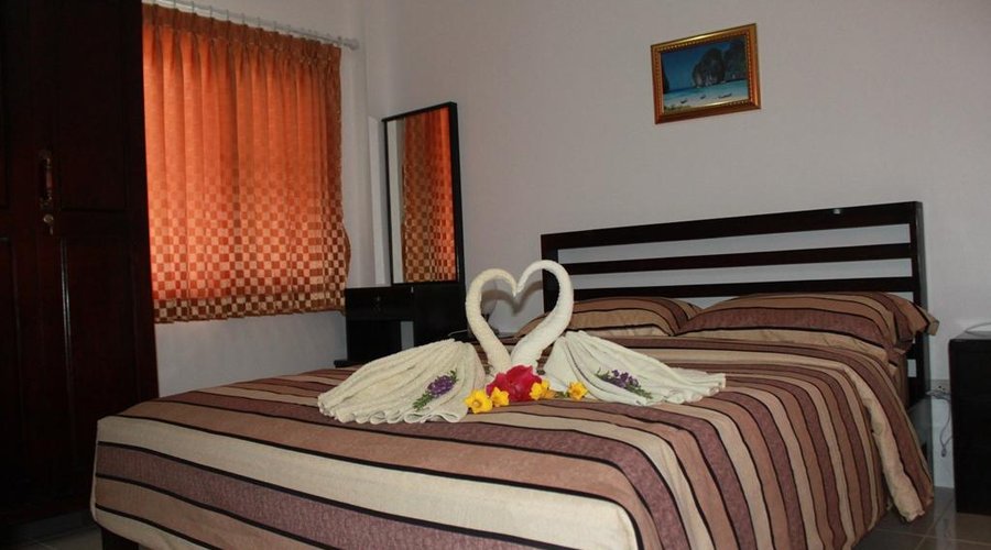 Villa bedroom