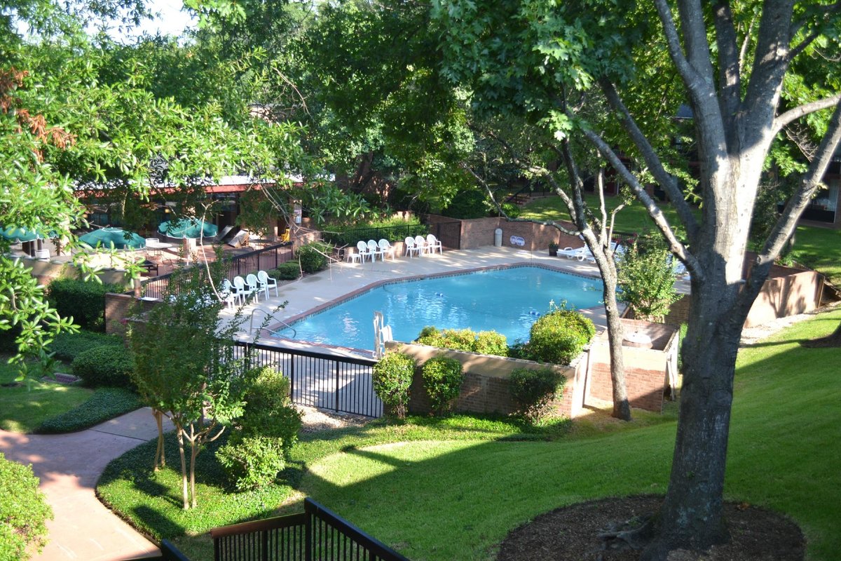 MAGNUSON GRAND HOTEL AND CONFERENCE CENTER - TYLER - Reviews & Price ...