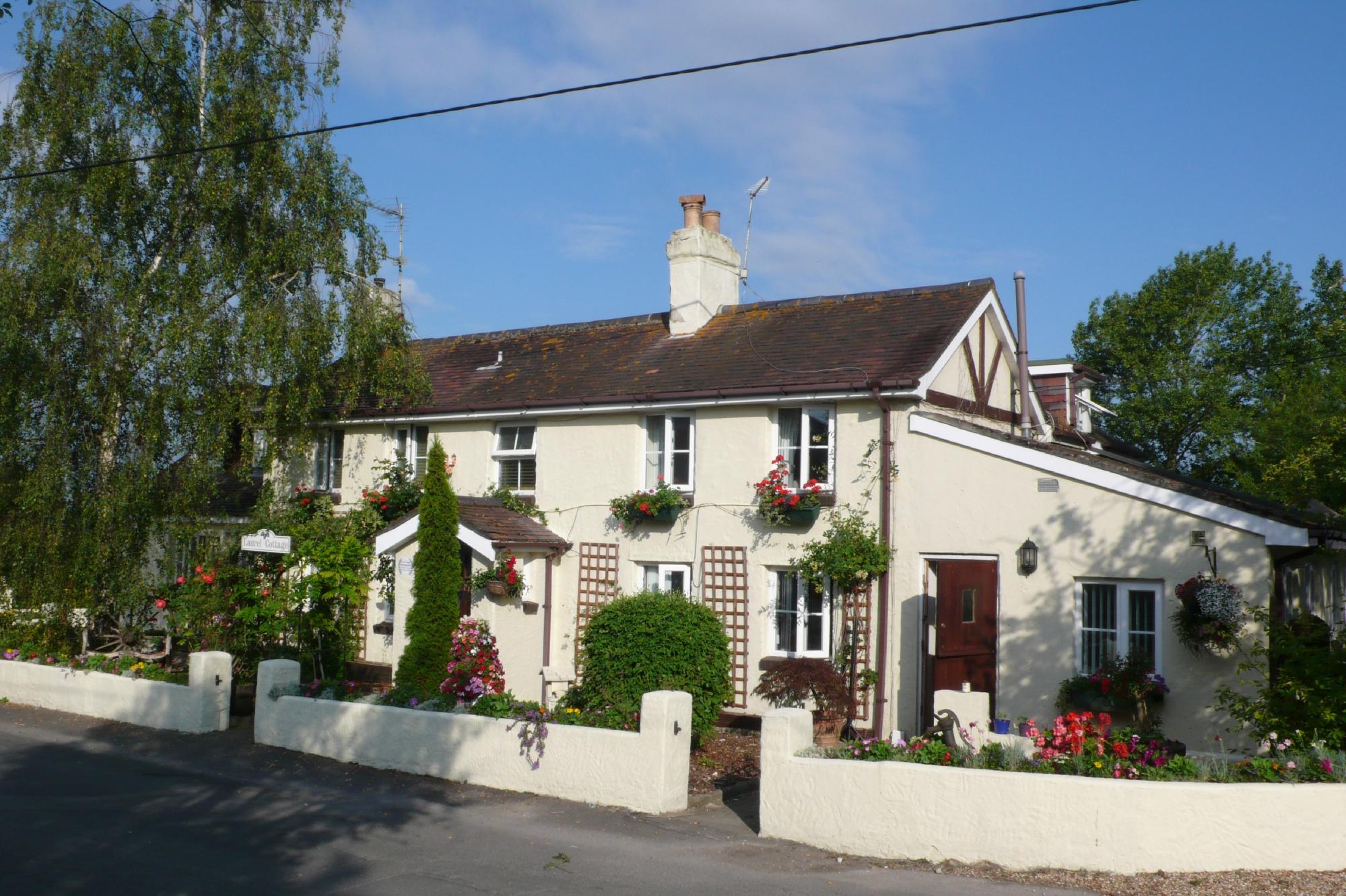 LAUREL COTTAGE B&B - Guesthouse Reviews, Photos (Poole)