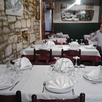 vista della prima sala con camino