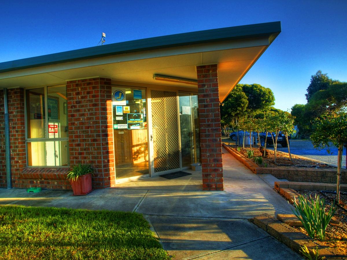 Marion bay shop caravan park