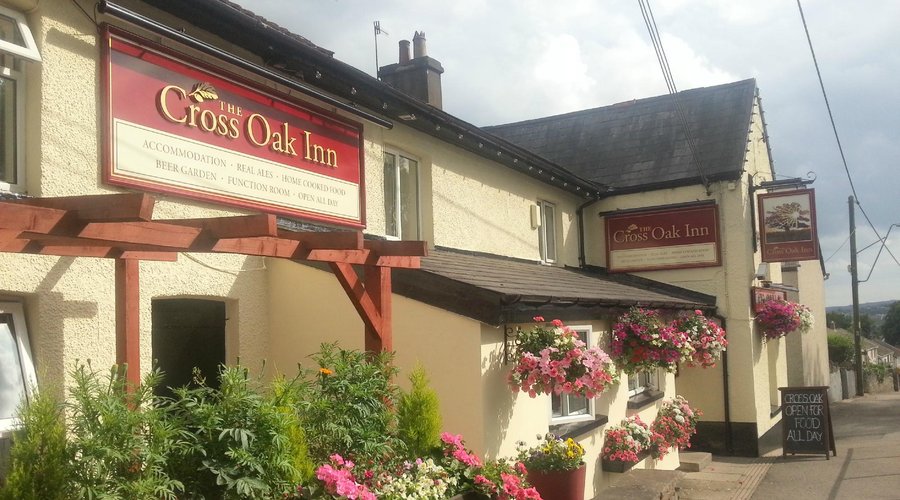 The Cross Oak Inn