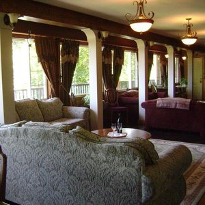 Lounge, workshop, weddings, groups events and retreat space or a meditation room