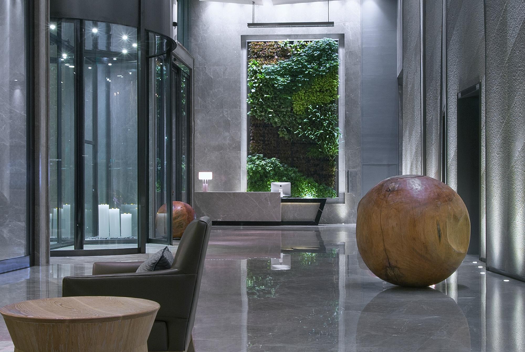 Hotel photo 1 of The Westin Chongqing Liberation Square.