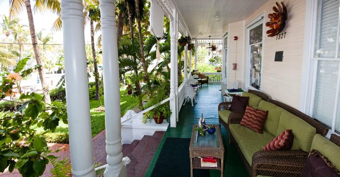 SOUTHERNMOST POINT GUEST HOUSE - Updated 2024 Prices & Reviews (Key ...