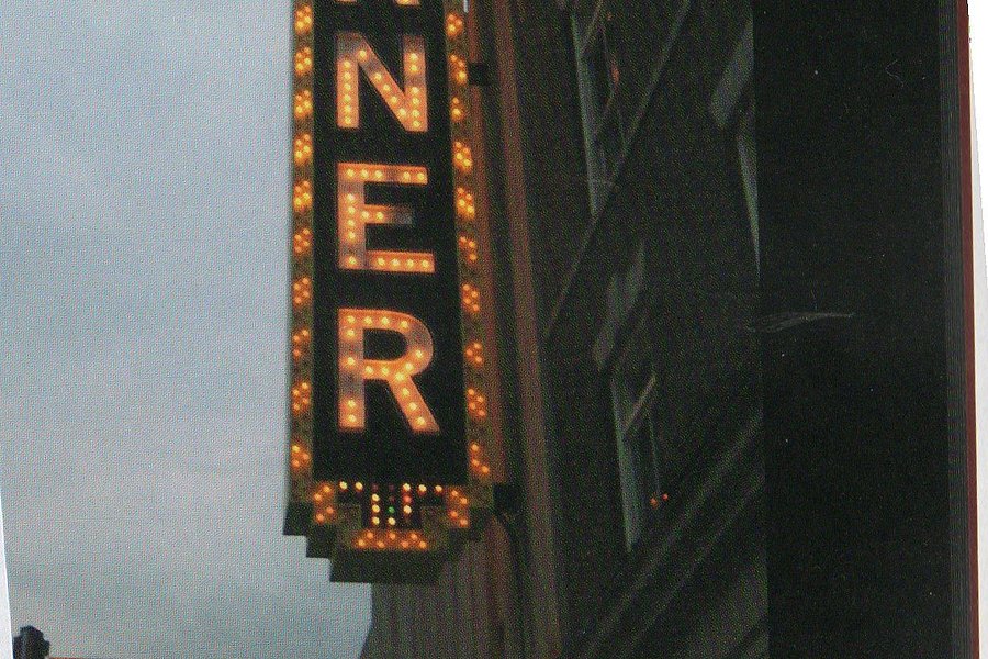 Warner Theater image