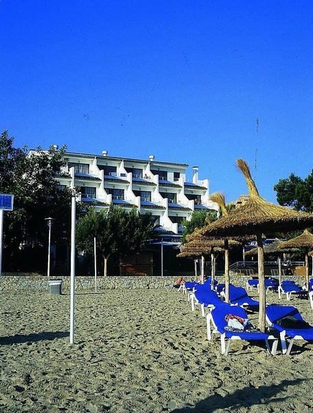 Imagen 2 de Apartamentos Balear Beach