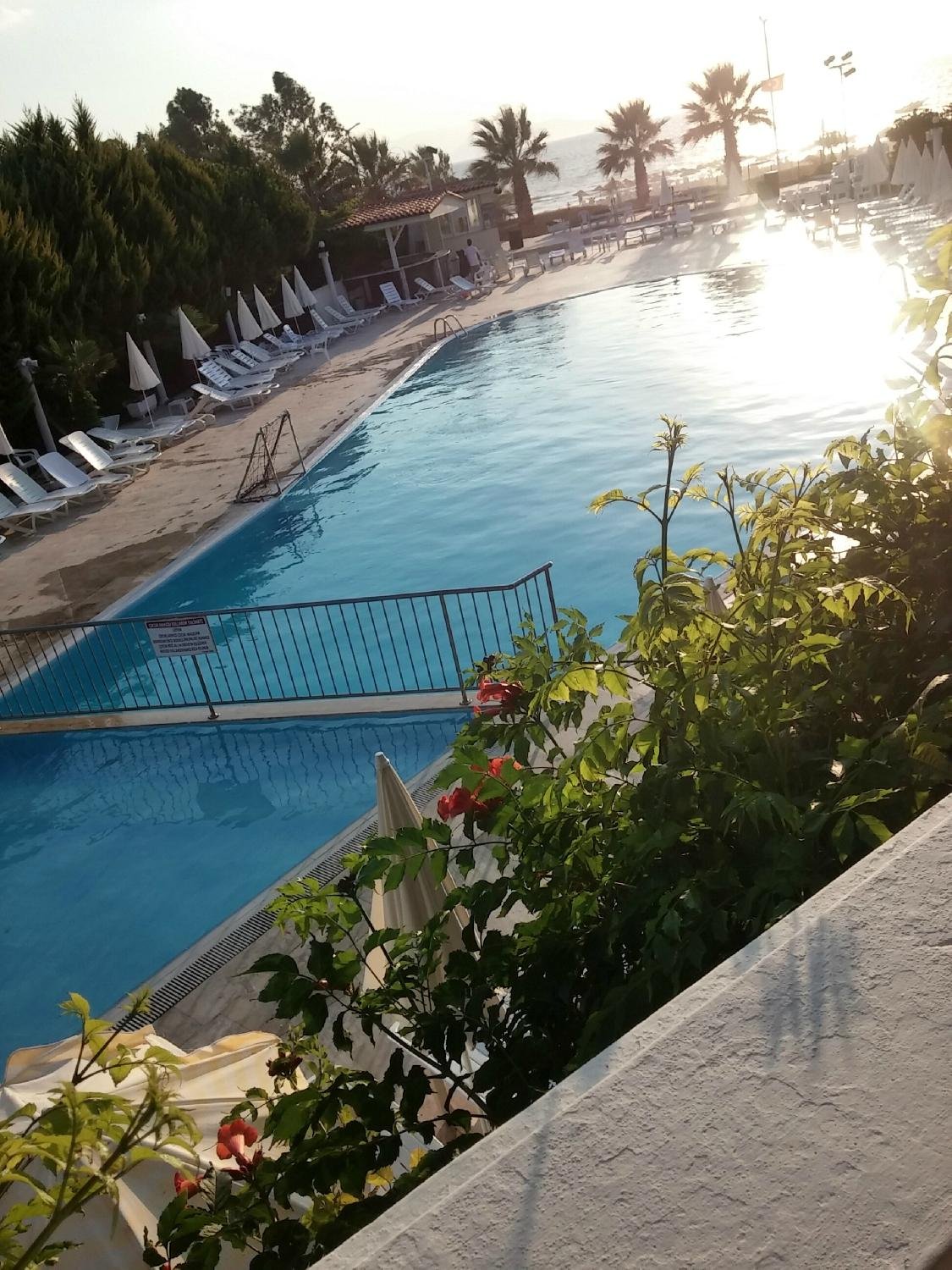 MERSIN BEACH CLUB (Кушадасы) - отзывы, фото и сравнение цен - Tripadvisor