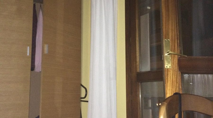 Armario y ventana