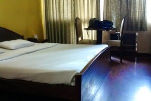 Room & Suite
