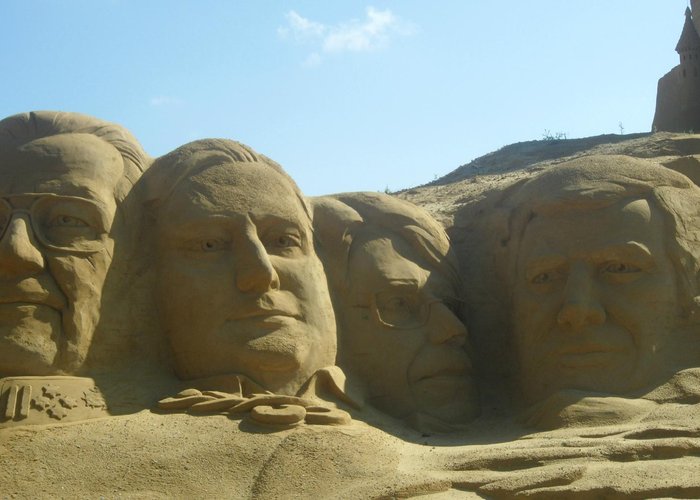 Statues de sable