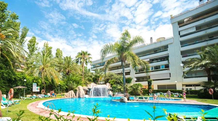 Piscina * Swimming pool
