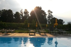 Pool & Beach