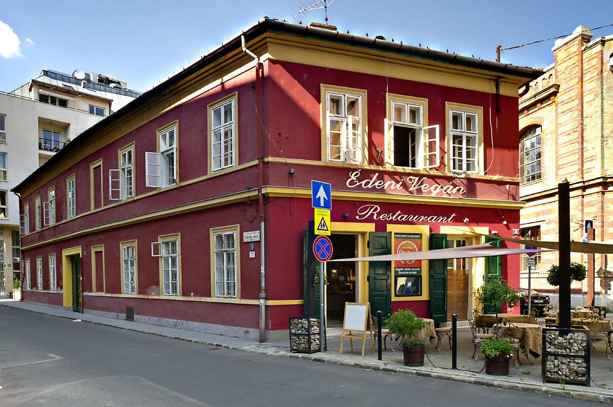 Santico Art Hotel and Hostel, hotel em Budapeste