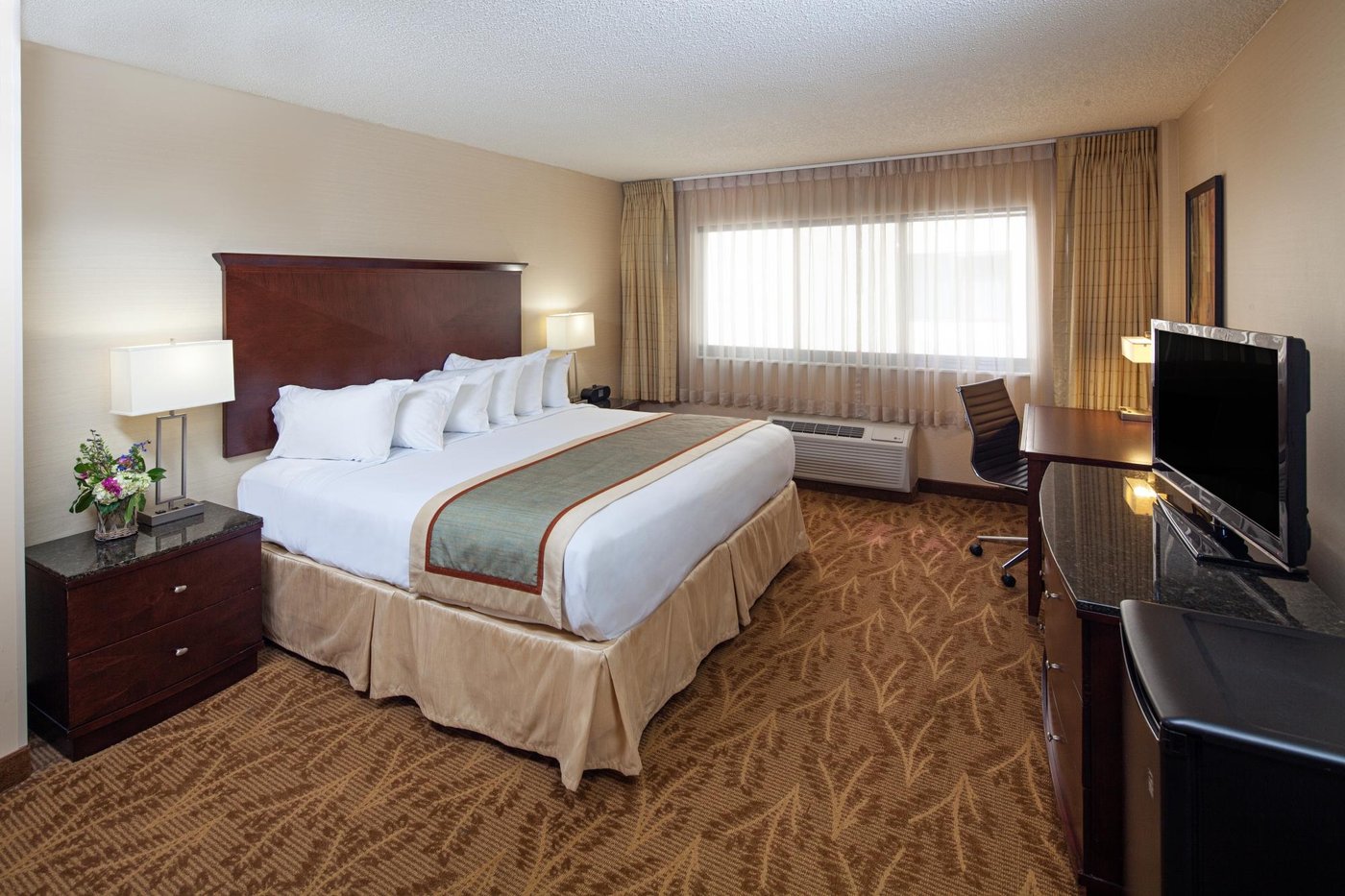 KAHLER INN & SUITES $93 ($̶2̶2̶8̶) - Updated 2023 Prices & Hotel ...