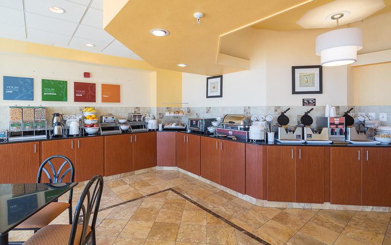 Hotel photo 7 of Comfort Suites Beachfront.