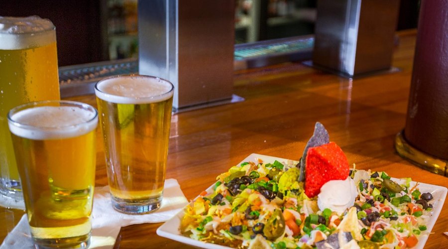 Roger Brown's Restaurant & Sport Bar