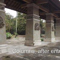 Columns after the entrance through the old ticket boxes.