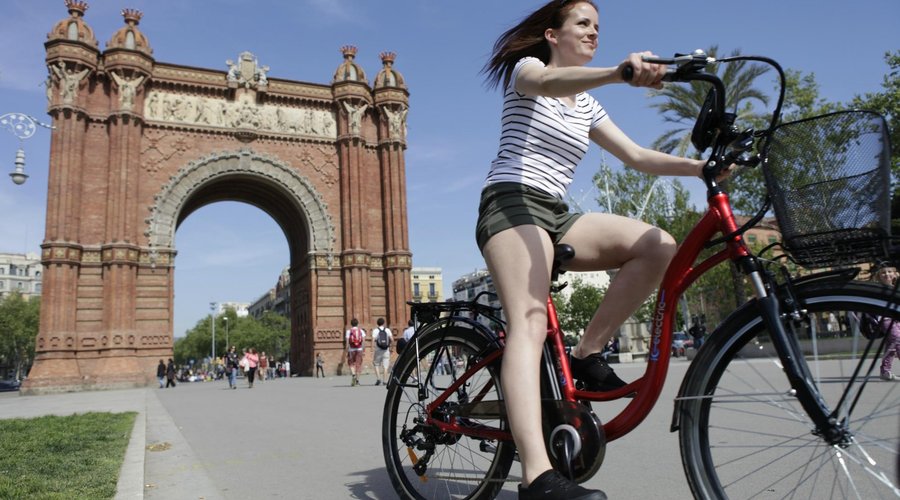 Barcelona electric bike rental, with GPS & audioguide